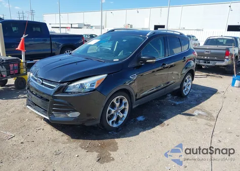 2015 Ford Escape Titanium z USA, uszkodzony, nr VIN 1FMCU0J92FUC59150